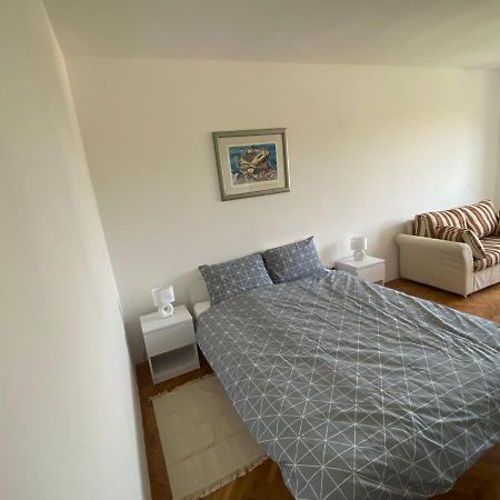 Ferienwohnung Maris Premantura Exterior foto